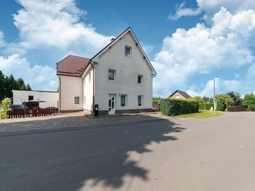 Family Villa Near Lake