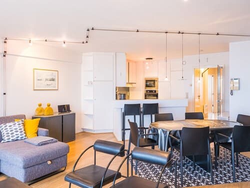 Apartment With two Terraces and sea View