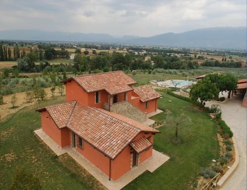 Casa Vacanze a Bettona con Giardino