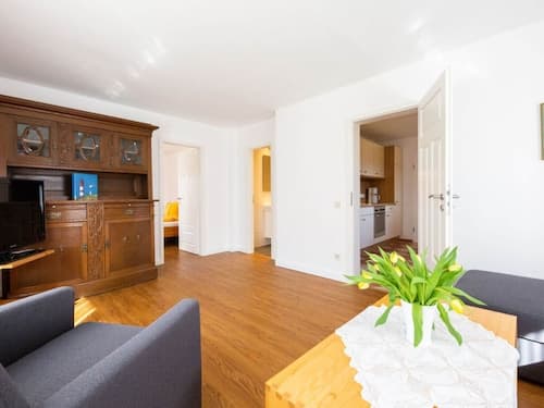 Pleasant Apartment in Suddorf