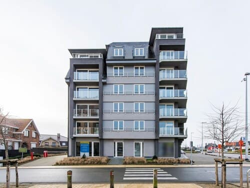 Apartment in Belgium Near Zeedijk Beach