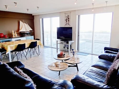 Apartment in Nieuwpoort With Ocean Views