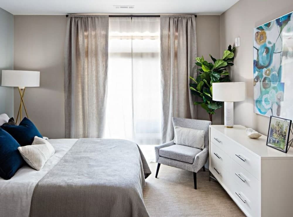 Kings Point Lux Suites