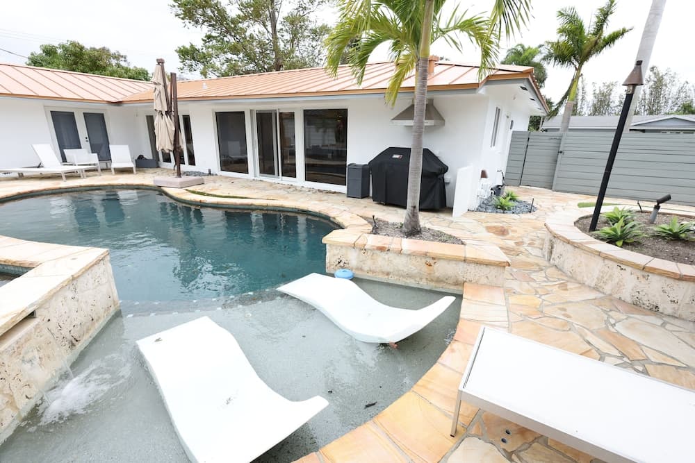 Lux Pool and Spa