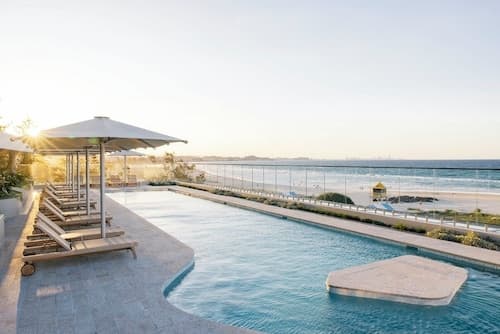 Kirra Point Holiday Apartments