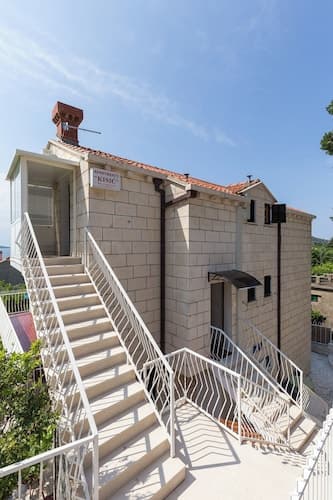 Apartments Kisić
