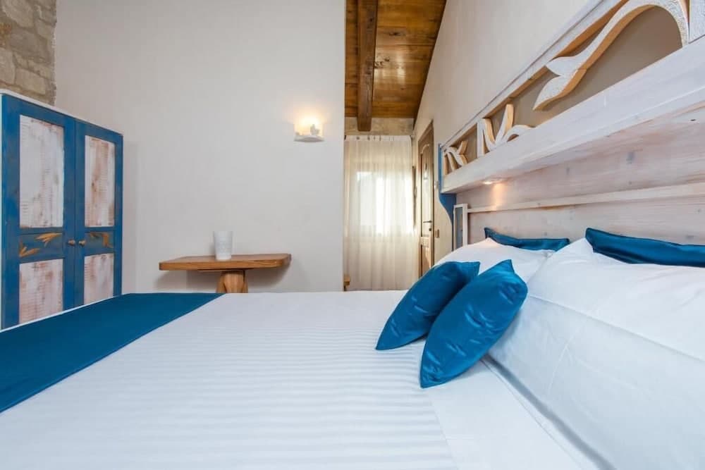 Valle Dell'Aquila Country House