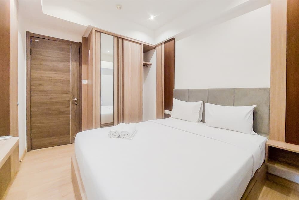 Comfort Living 2Br At Sky House Bsd Apartment