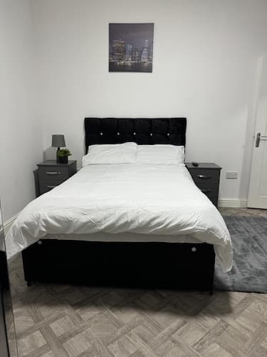 1-bed Apart-nottingham-free Parking