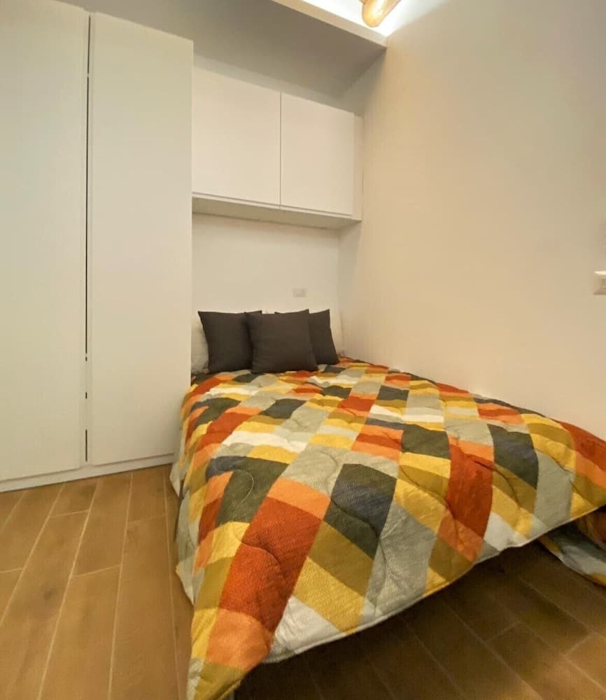 Modern Studio Imbonati 15/2