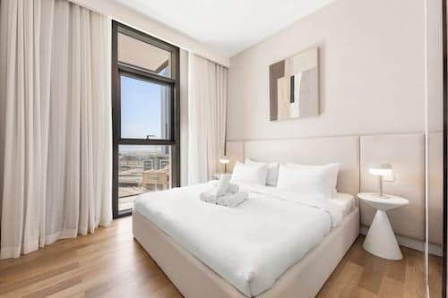 Stayis- Luxurious 2 BR near Burj Khalifa