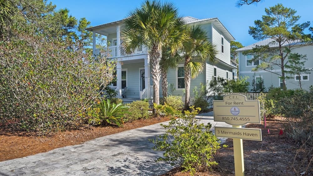 Modern Beach Home in Seagrove - Across From Eastern Lake