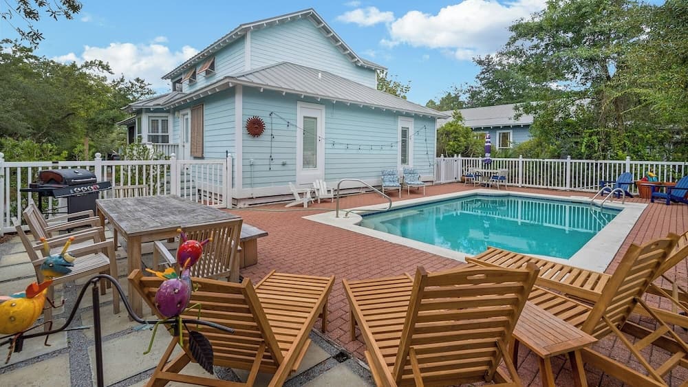 Classic Beach Home With Heated Private Pool - Sleeps 9