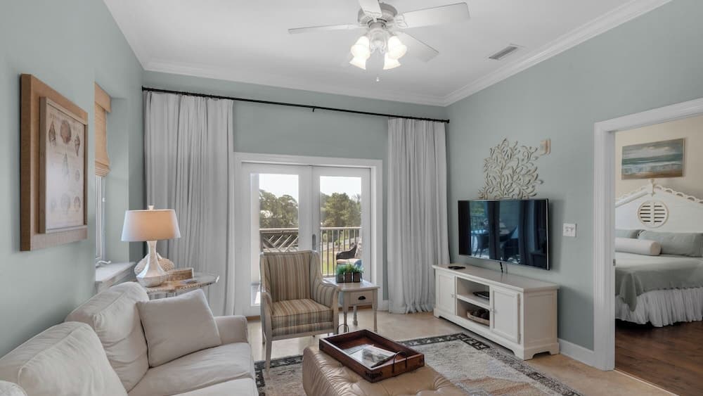 Coastal Condo for 6 in Seagrove With Pool; 6 Minutes to the Beach