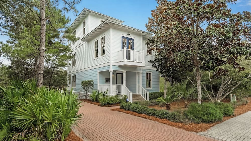 5 Bedrooms - 2 Neighborhood Pools - Tennis