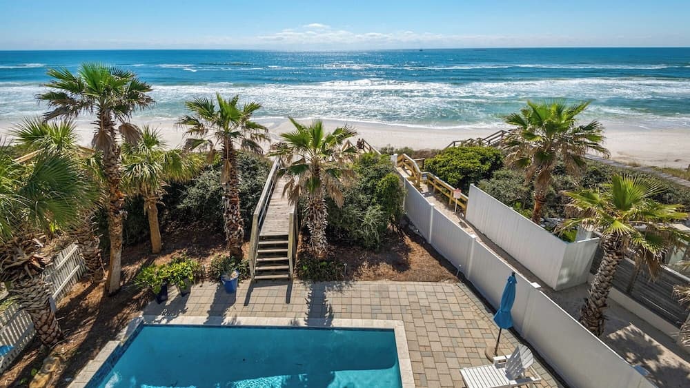 Gulf-front, Private Pool ~ Stunning Gulf Views From All Levels + Beach Setup