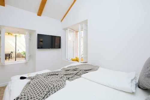 Black Water Bay house
