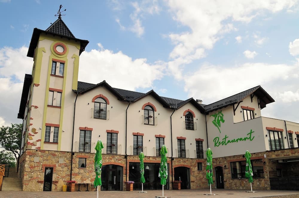 Kazak Club Hotel