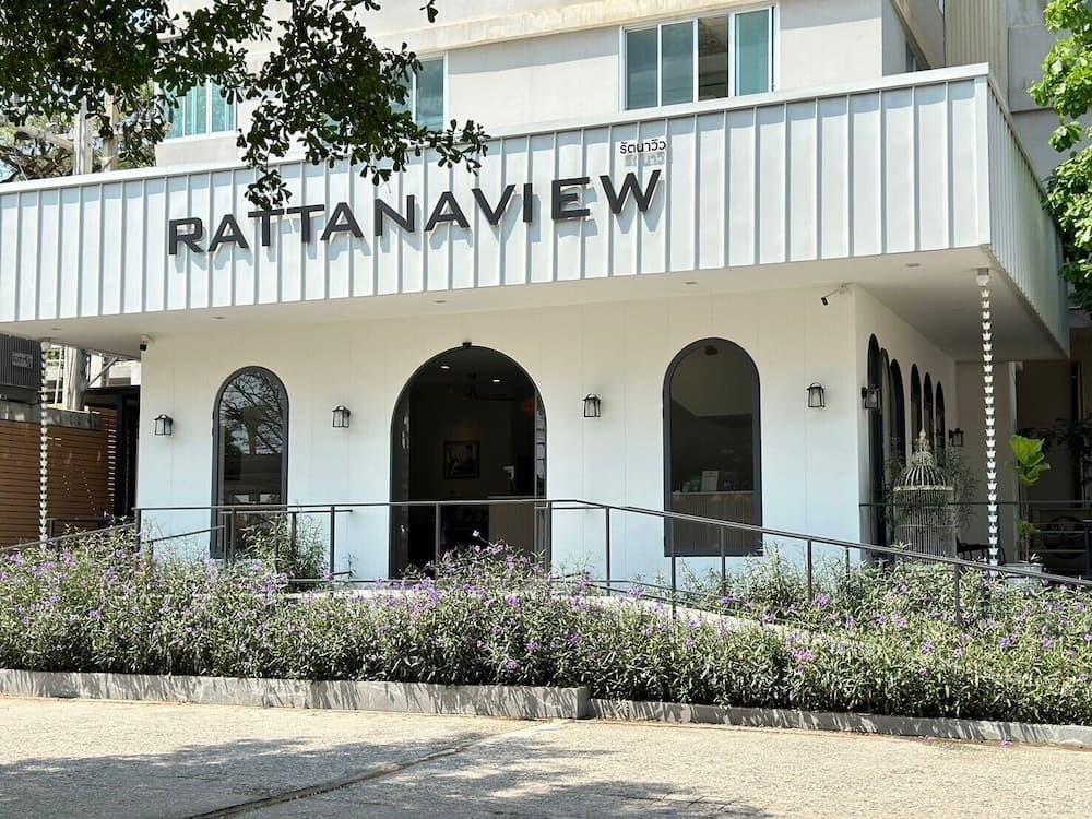 Rattanaview Hotel