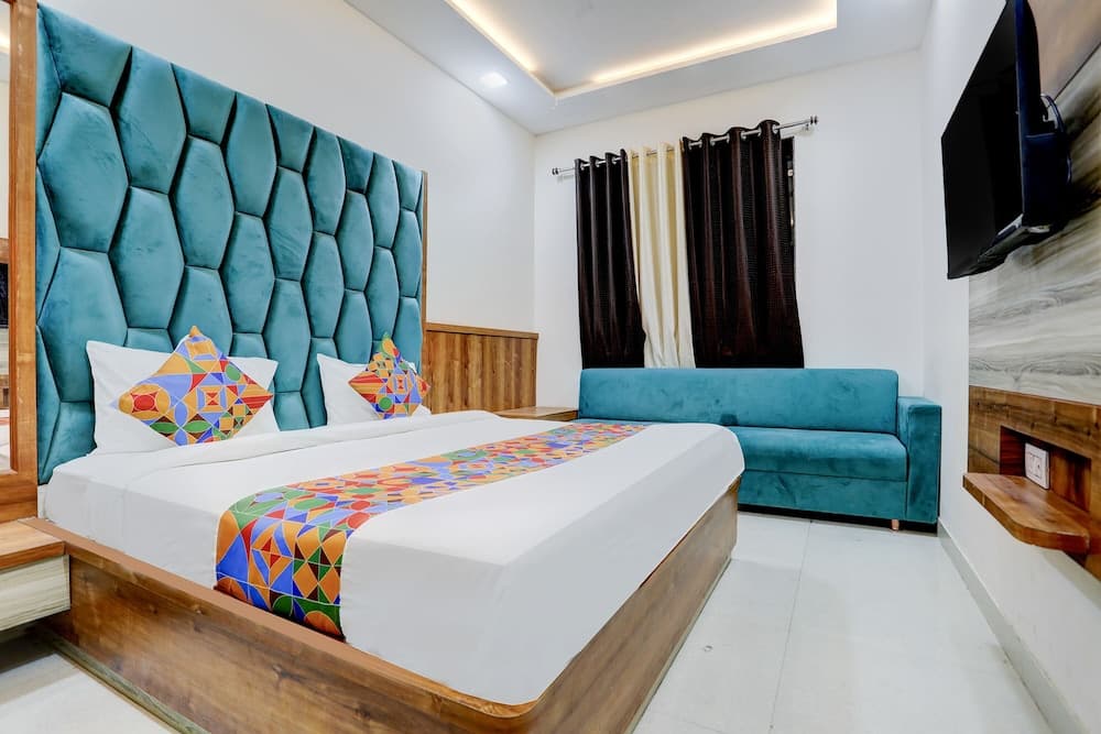 FabHotel SMR