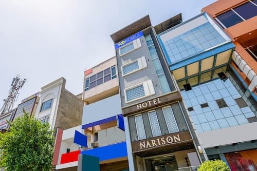 FabHotel Narison