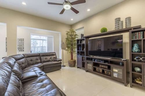 Big Private Luxury Home in Beach Gated Community