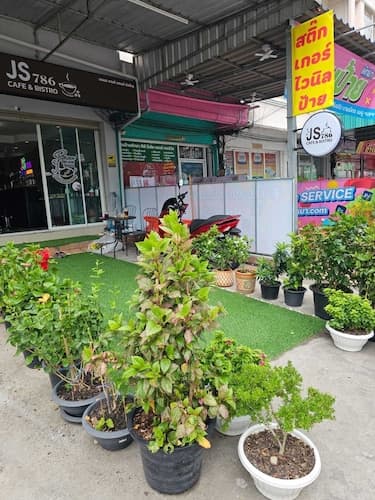 JS786CAFFE&HOSTEL