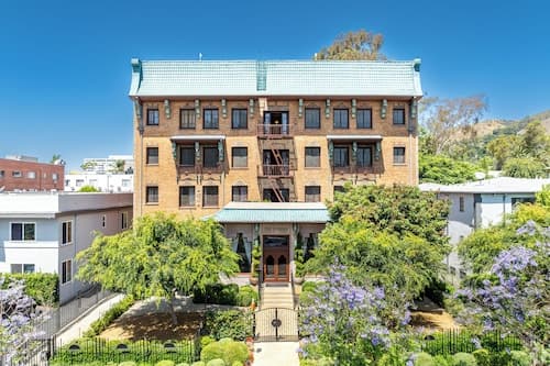 The Nirvana Apartment Hotel