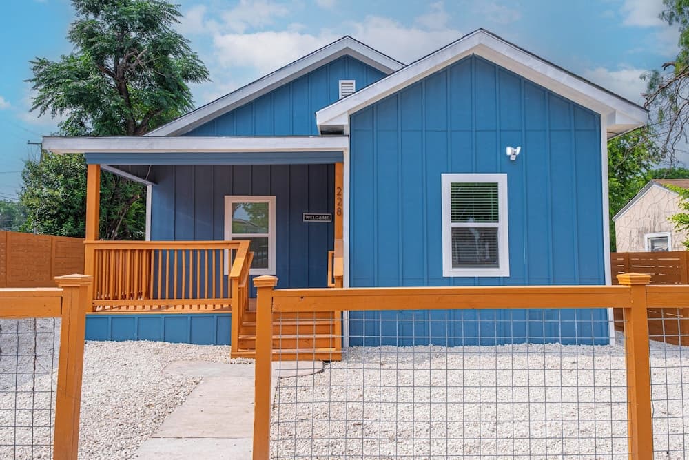 Comfort and Style 4br/3ba Near Riverwalk and Dtown