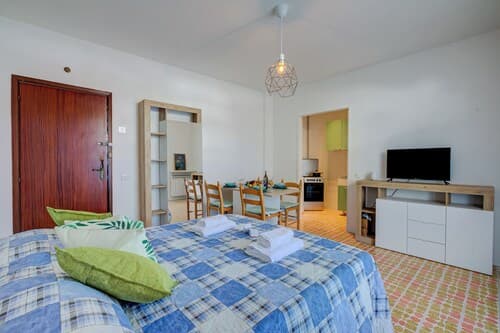 Missy Apartment Peschiera del Garda Studio w/ Parking