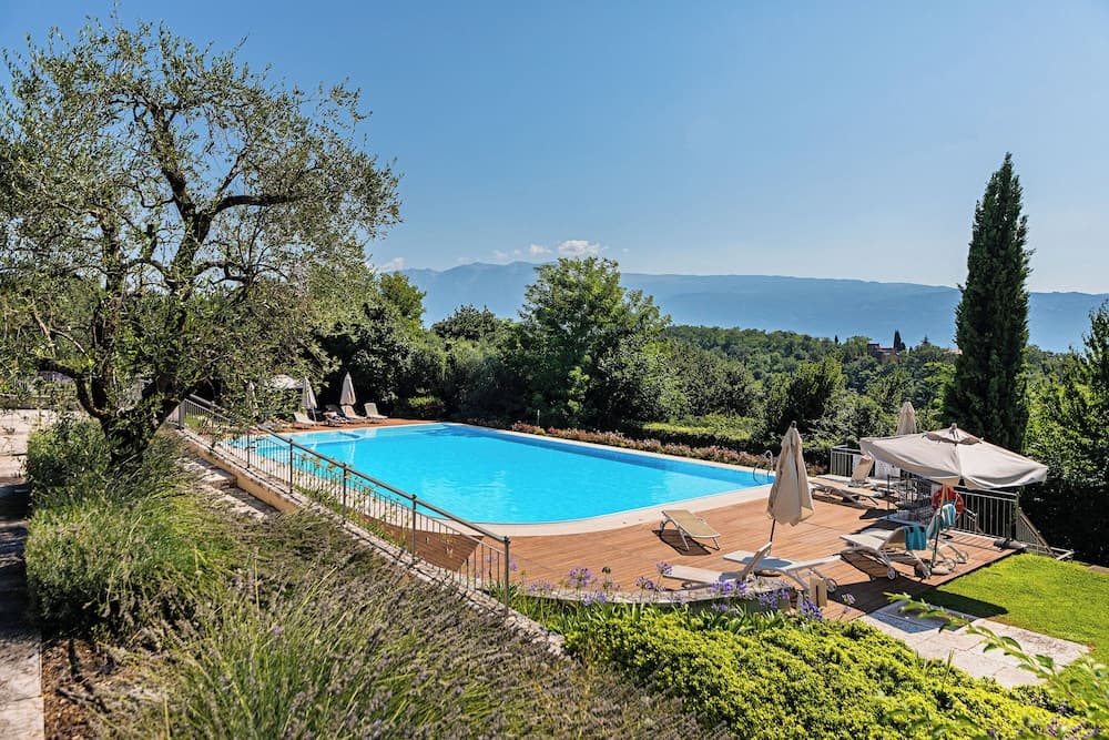 Villa Valeria con piscina