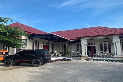 Hotel O Pondok Hitung Near GOR Kalegowa