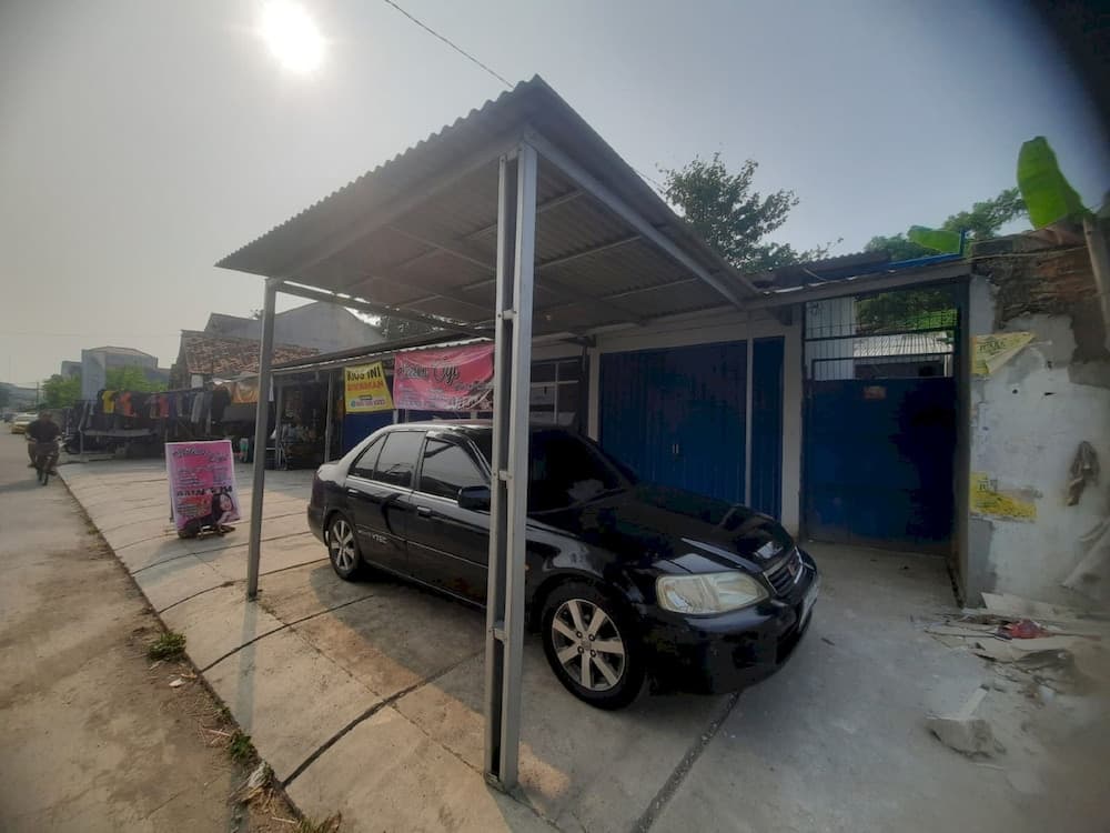 OYO 94032 Jm Guest House 2NearStasiun karawang