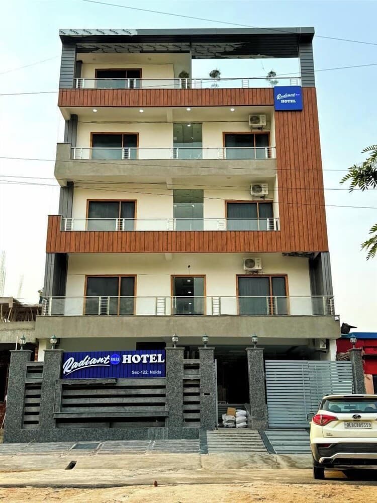 Radiant Blu Hotel