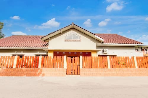 Hotel O Homestay Putra Syariah
