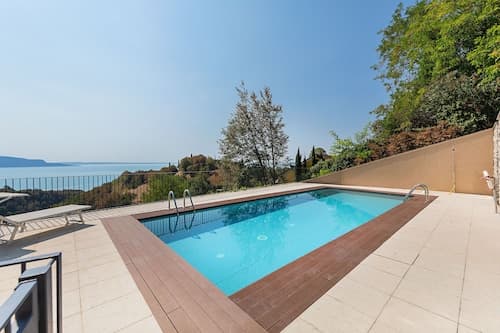 La Bouganville P1-1 Apartment by Wonderful Italy