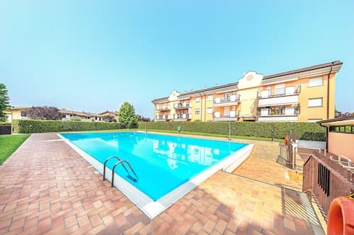 Le Primule F6 con piscina by Wonderful Italy