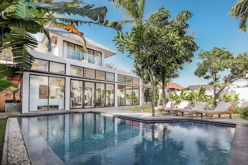 Villa Giraffe