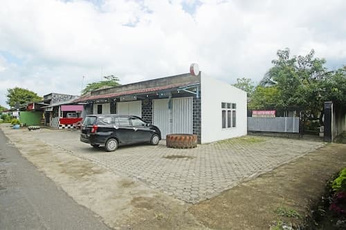 Hotel O Fidel Caestro Homestay