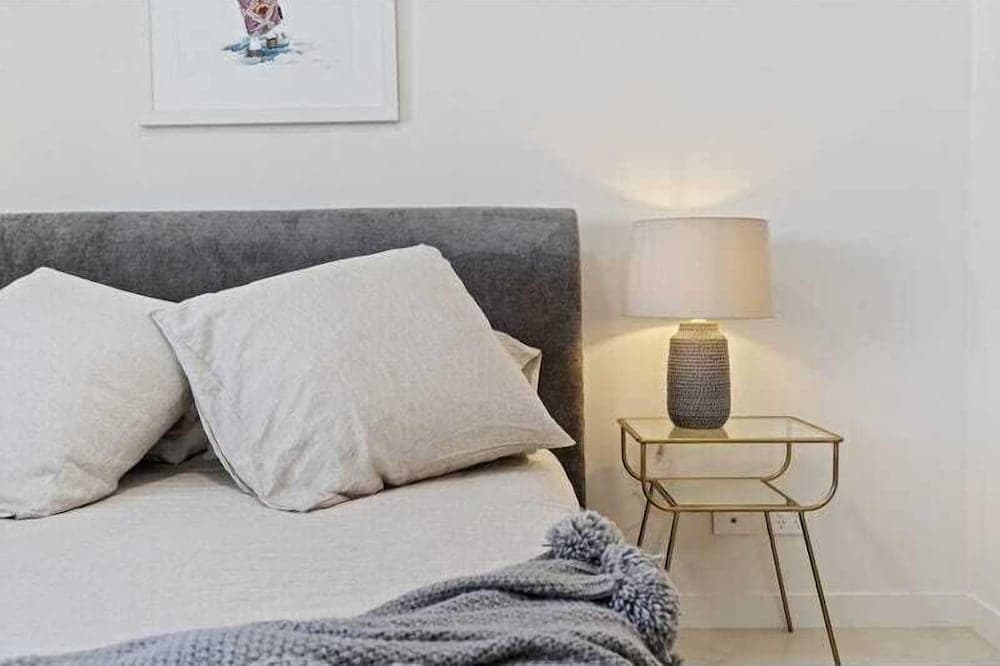 Swell Apartments - by Burleigh Letting