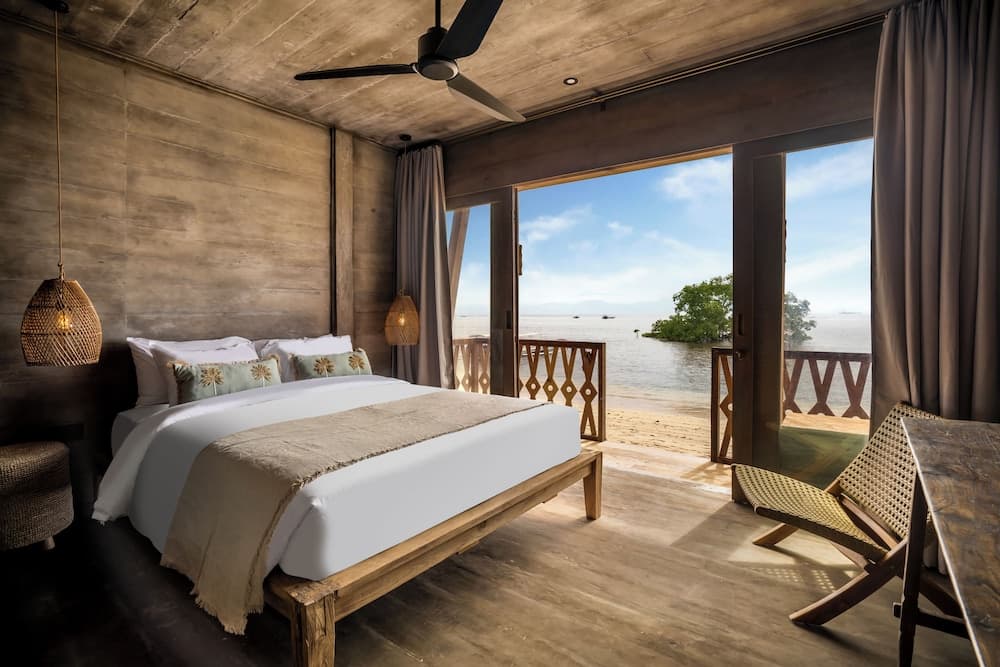 Sunset Beach Wood Villa