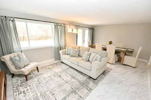 Modern Home Just Mins to Notre Dame 52723