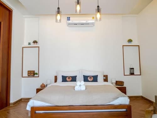 RoomQuest HideAway Hua Hin