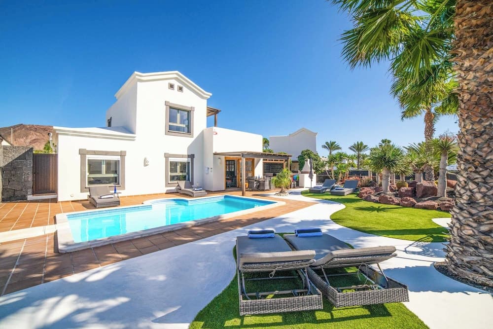 Villa Lucero