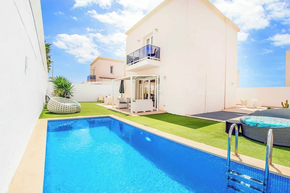 Villa Campanula
