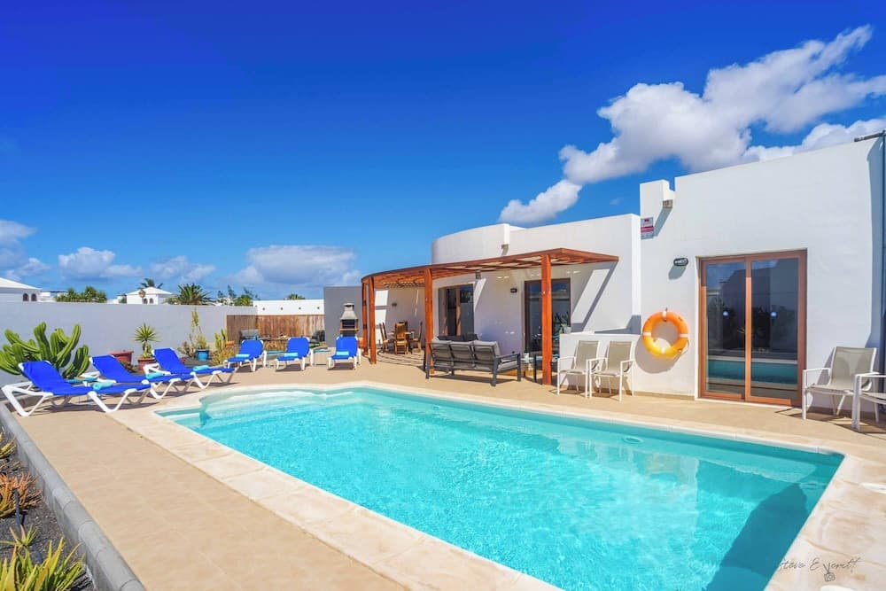 Villa Luar