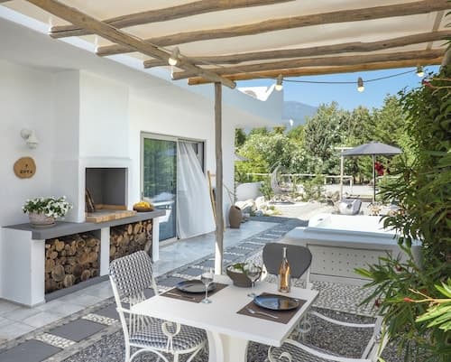 Olympa Suites
