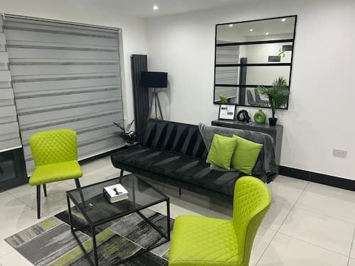 Urban, Sleeps 6 Private Garden-family Pet Friendly