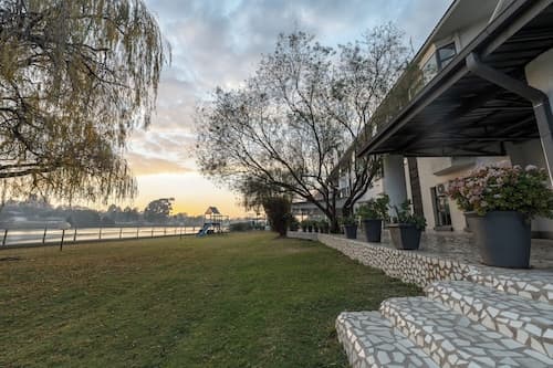 ANEW Hotel & Convention Centre OR Tambo