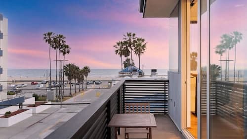 Venice View by Avantstay Walk to Venice Beach Rooftop, Ice Bath, Luxe Design